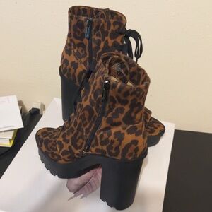 Jessica Simpson shoes size 9 1/2